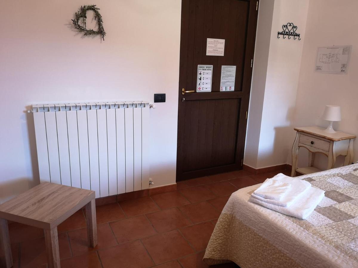 B&B Podere Montese Вилафранка ин Луниджана Екстериор снимка